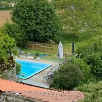 Pensión Le Petit Moulin Pouzauges