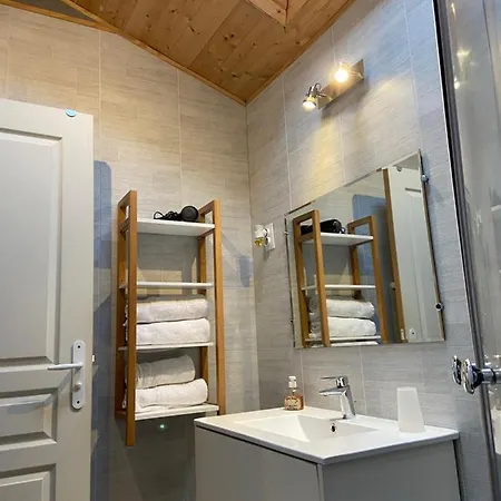 Le Petit Moulin Guest house 3*