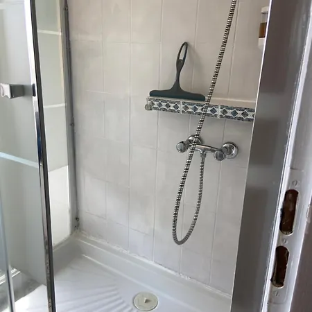 Le Petit Moulin Guest house 3*