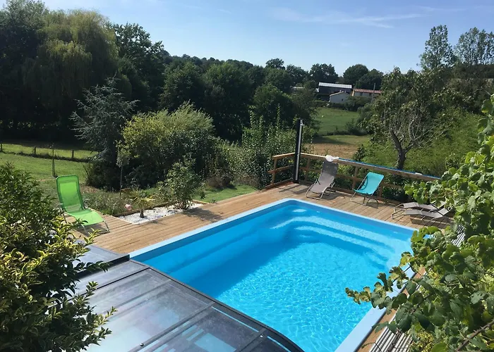 Le Petit Moulin Penzion Pouzauges