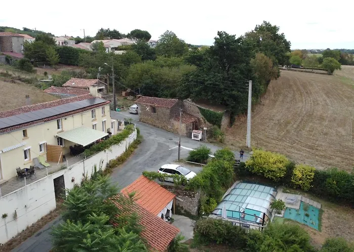 بيت ضيافة Le Petit Moulin بوزاوغيس