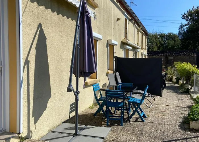 Le Petit Moulin بيت ضيافة 3*