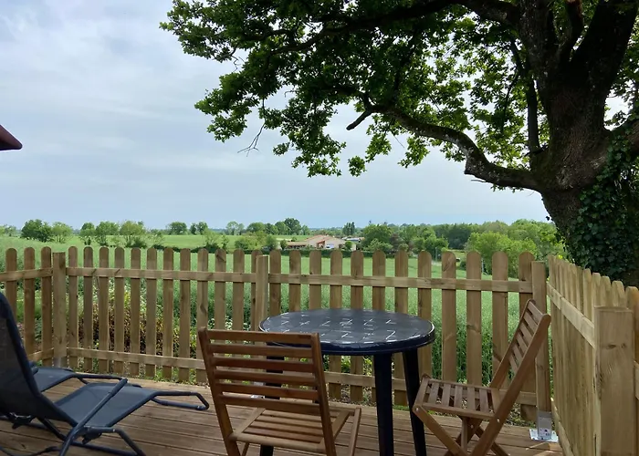 Le Petit Moulin بيت ضيافة بوزاوغيس